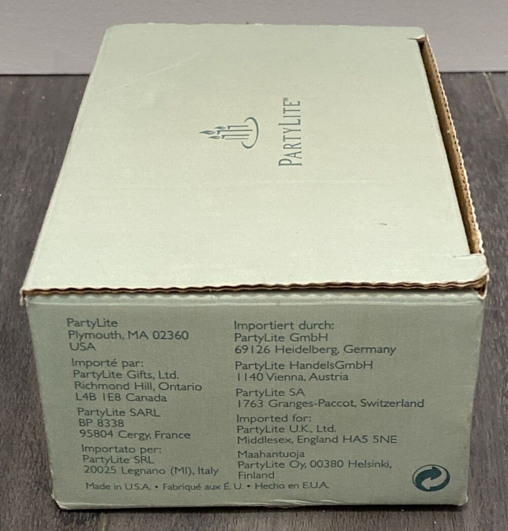 PartyLite Holiday Spices Scent Plus Square Votive Candle K0239 Retired Pack of 6 - Picture 5 of 6